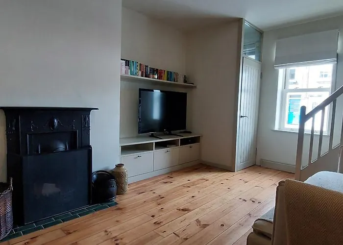 Cosy Home With Office - 10 Mins Stroll To Seafront