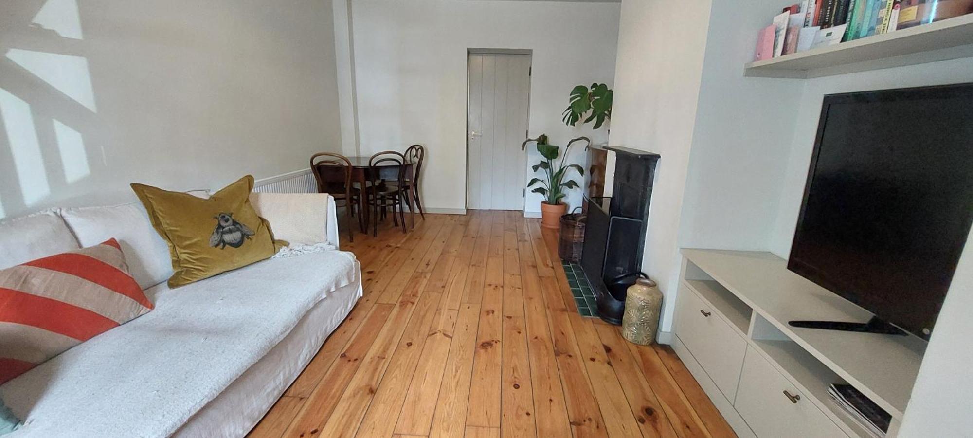 Cosy With Office - 10 Mins Stroll To Seafront Apartment *