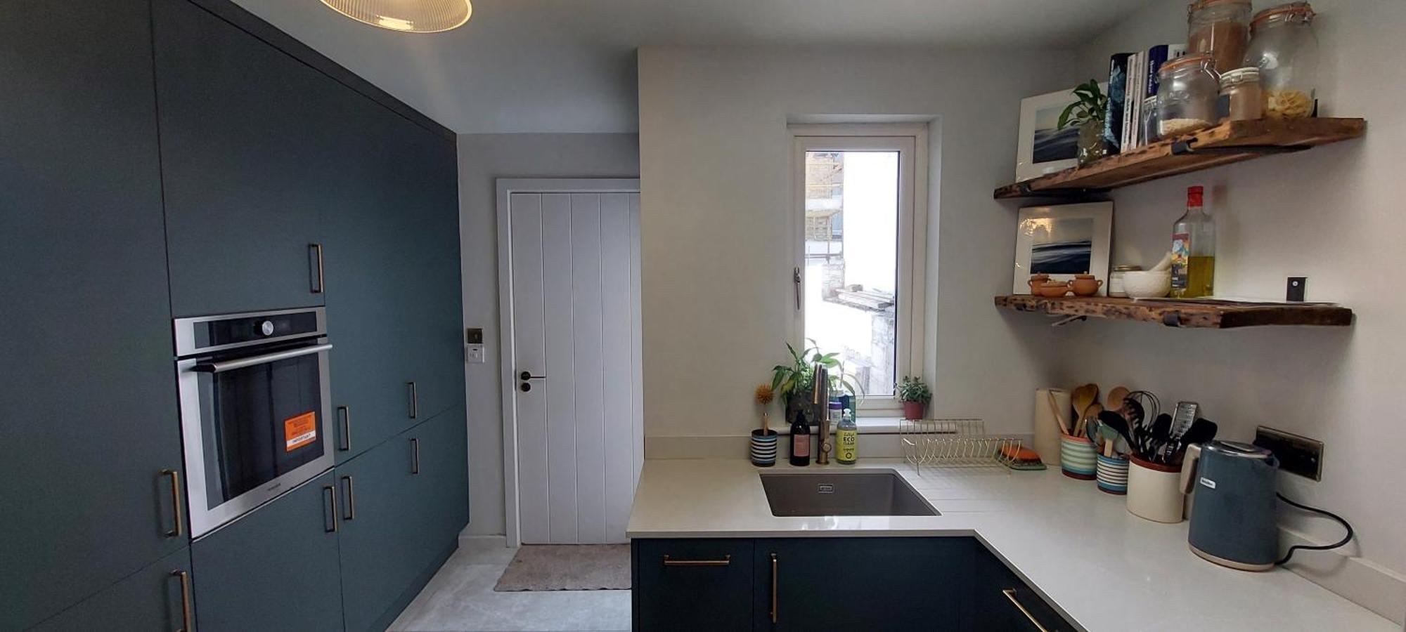 Cosy With Office - 10 Mins Stroll To Seafront Apartment